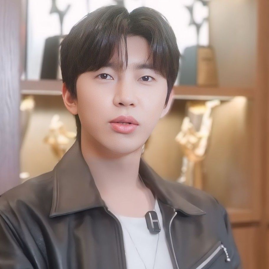 Cuplikan di balik layar dari Lim Youngwoong