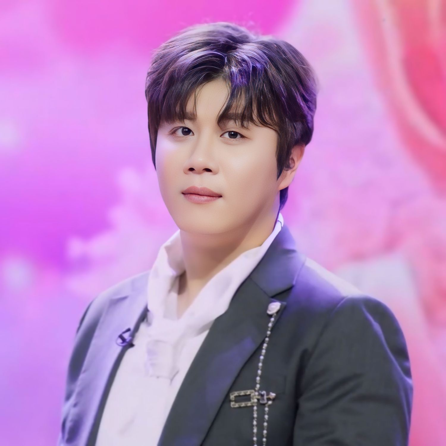 Recent activity shot of Jin Haesung