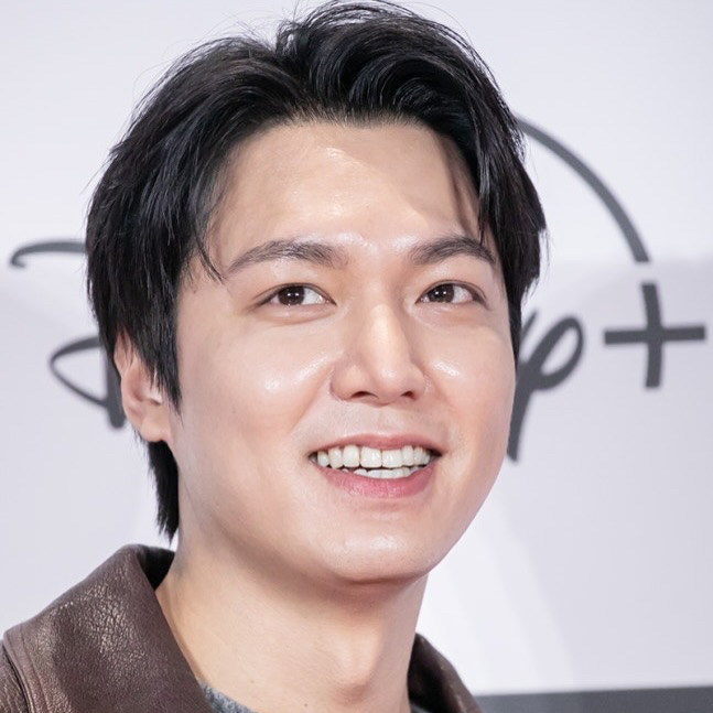 イ・ミンホの最近の活動ショット