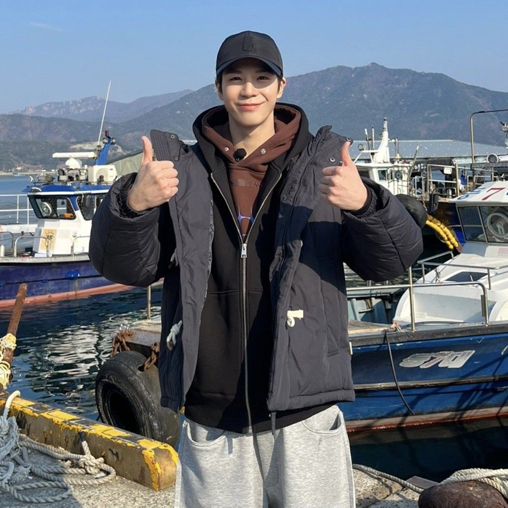 Behind-the-scenes cut of Jeong Dongwon
