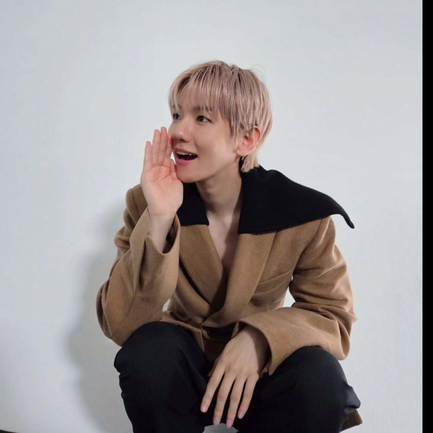 Behind-the-scenes cut of Baekhyun