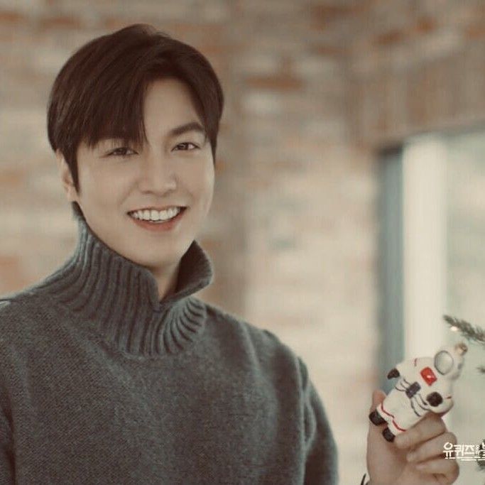 イ・ミンホの最近の活動ショット