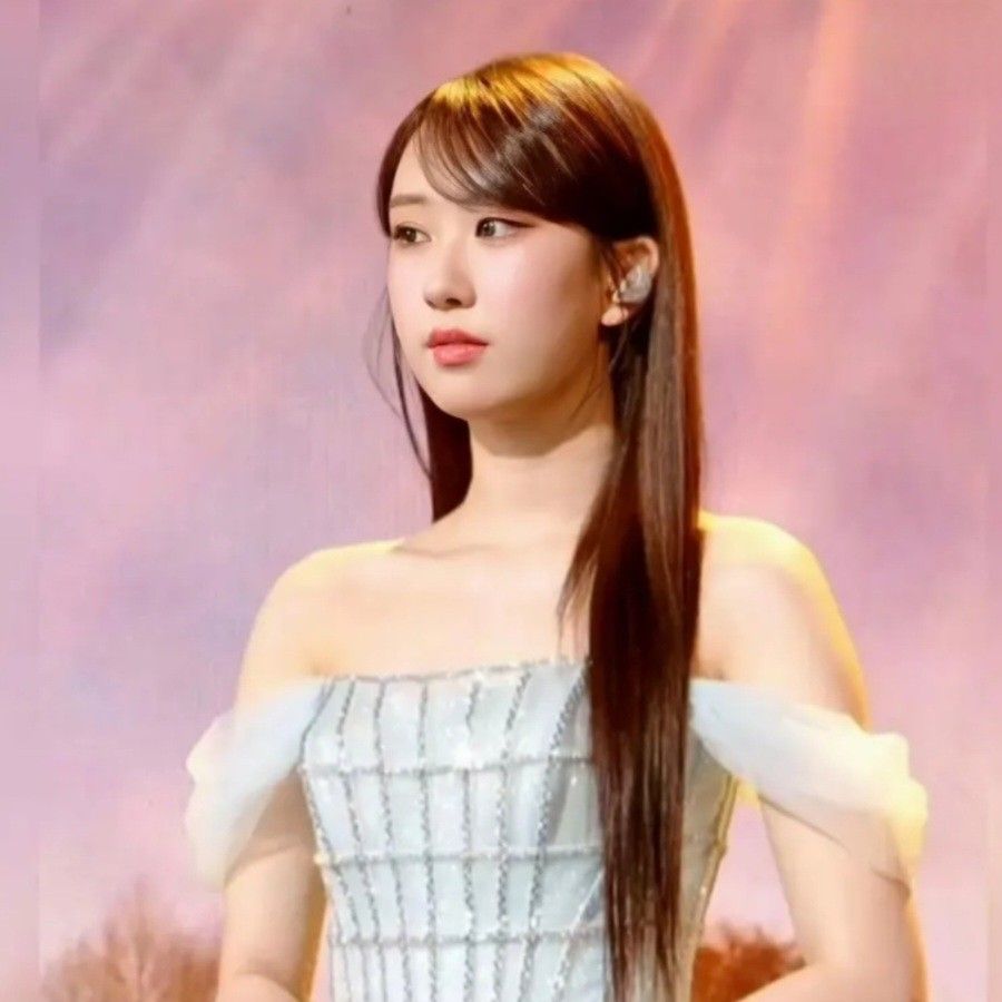 Recent activity shot of Jeon Yujin