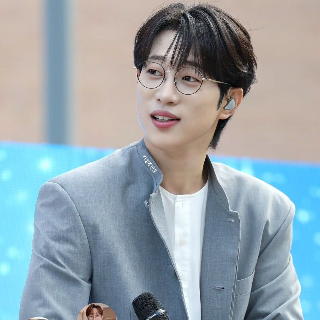 Latest photo of An Sunghoon