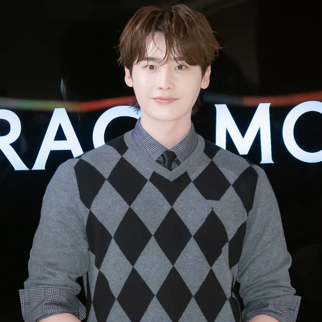 Behind-the-scenes cut of Lee Jongsuk