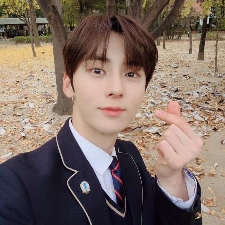 Latest photo of Hwang Minhyun