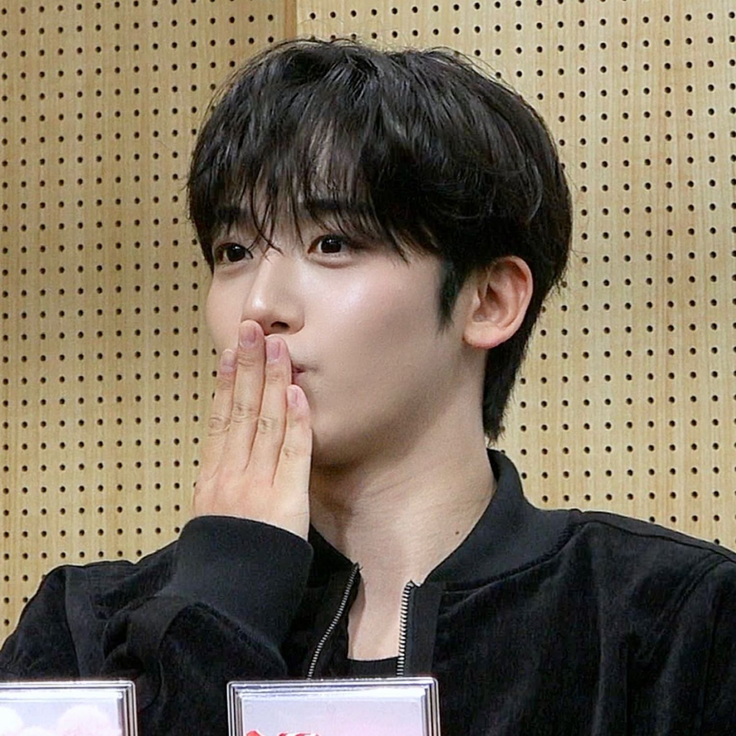 A moment captured by a fan of Kim Yohan