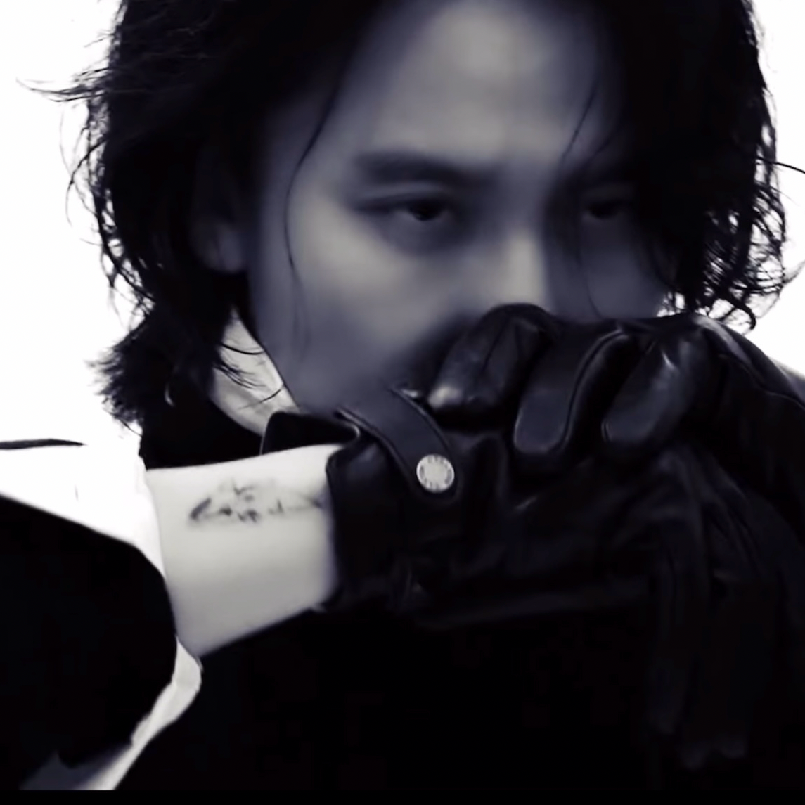 Behind-the-scenes cut of Kim Namgil