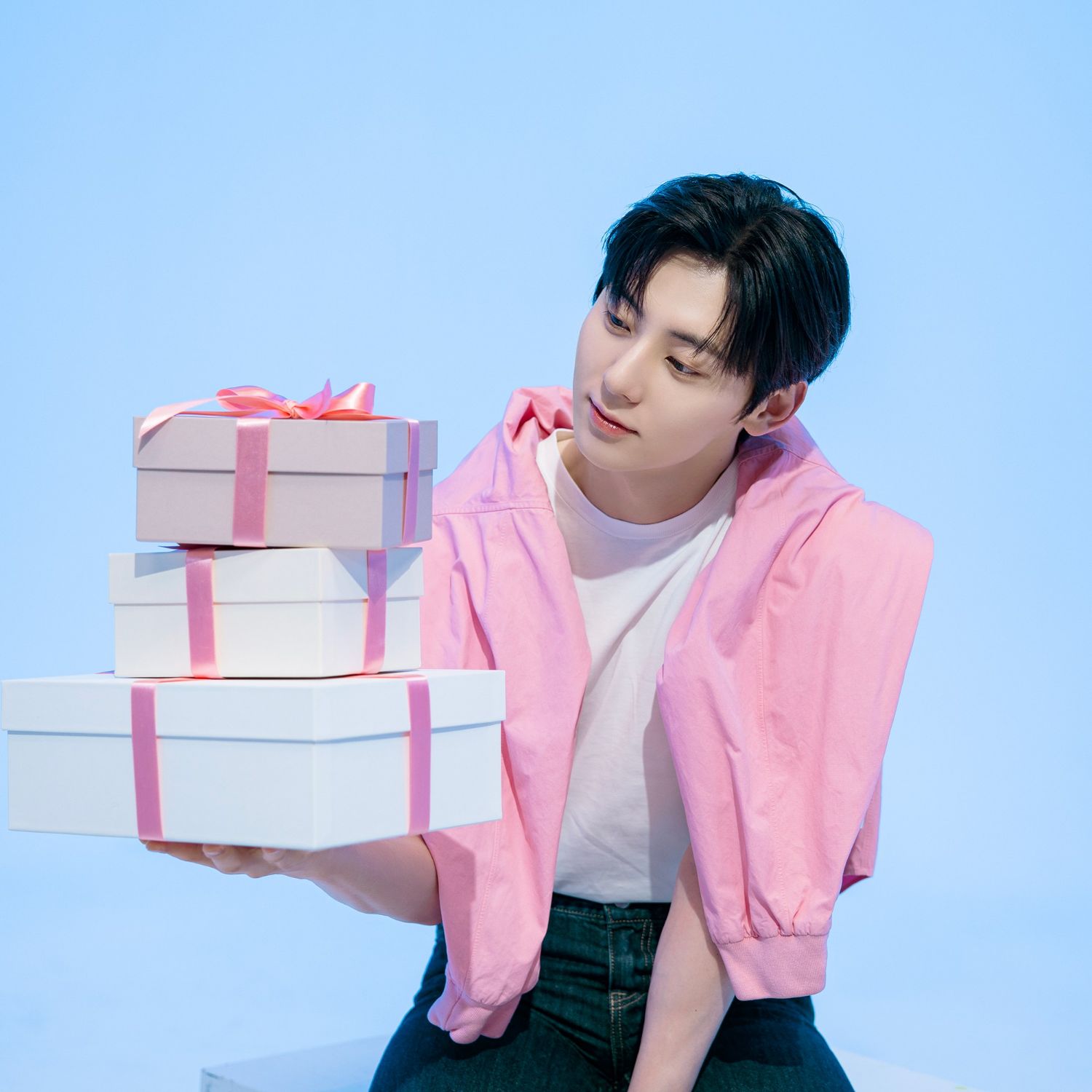 A moment captured by a fan of Hwang Minhyun