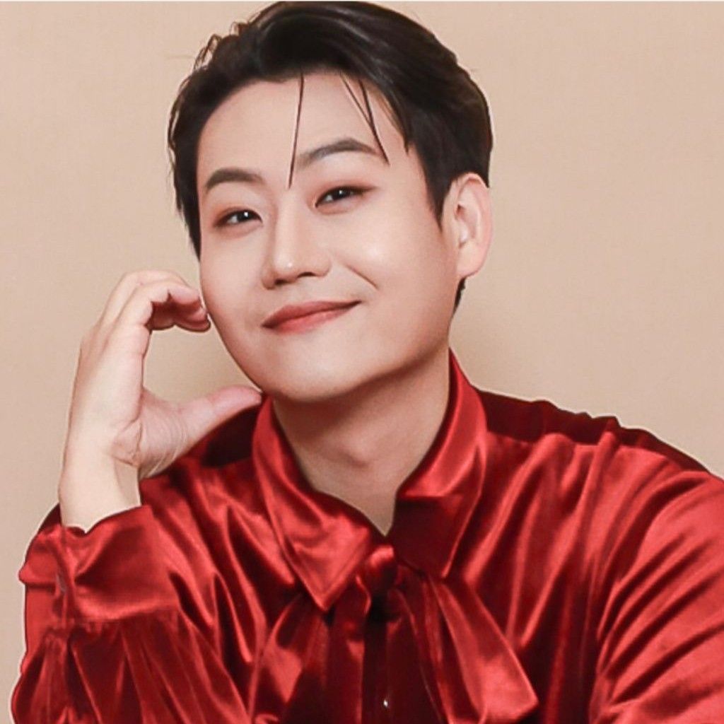 Behind-the-scenes cut of Min Soohyun