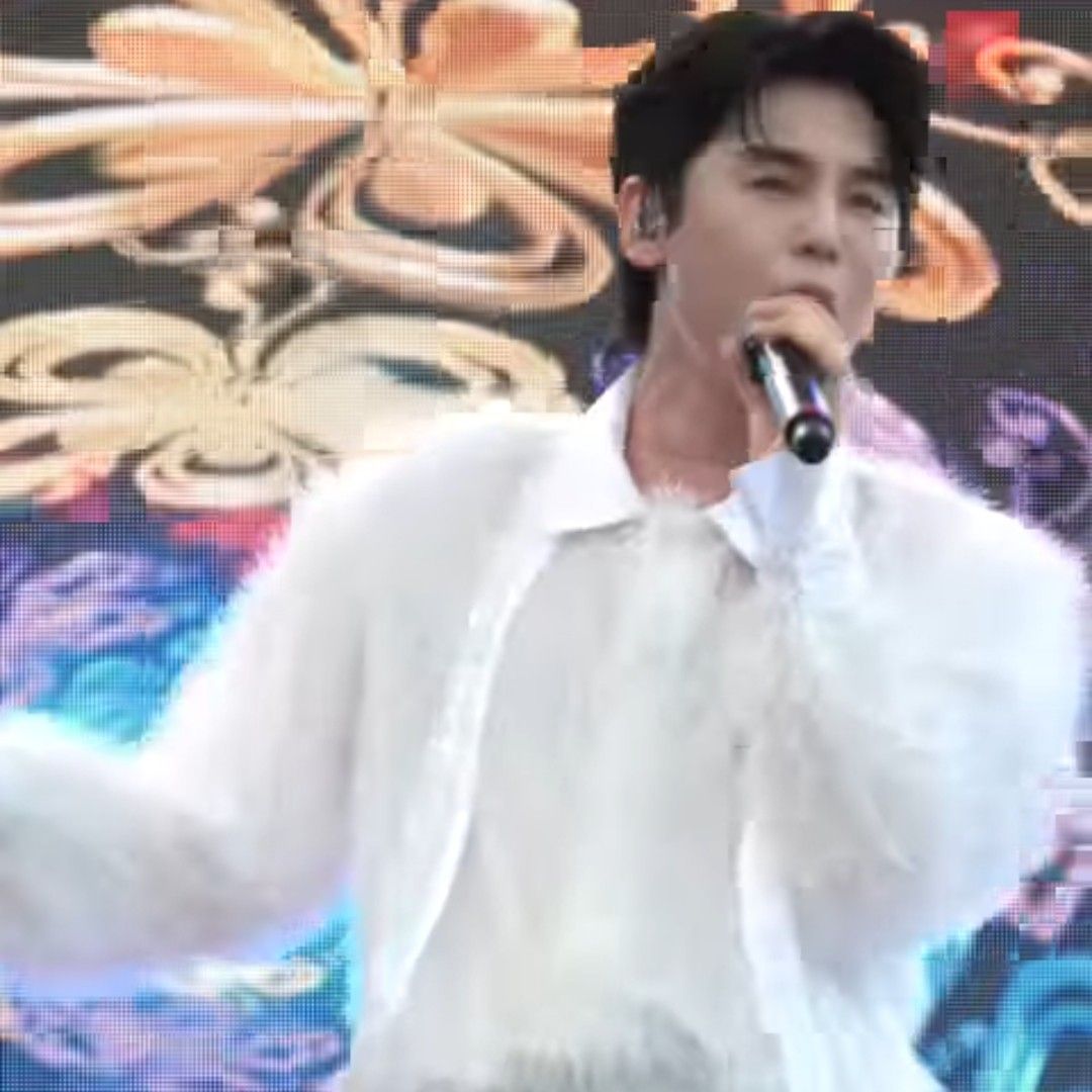 Behind-the-scenes cut of Kim Junsu (1991)