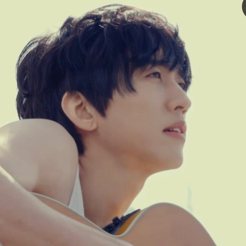 Recent activity shot of Lee Seungyoon