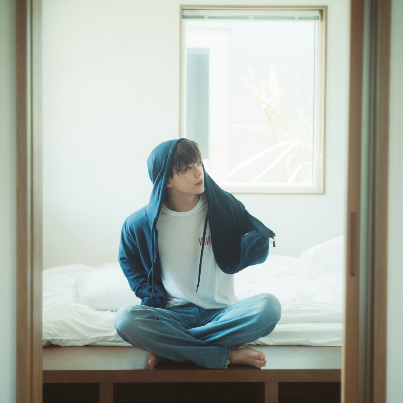 Behind-the-scenes cut of Yook Sungjae