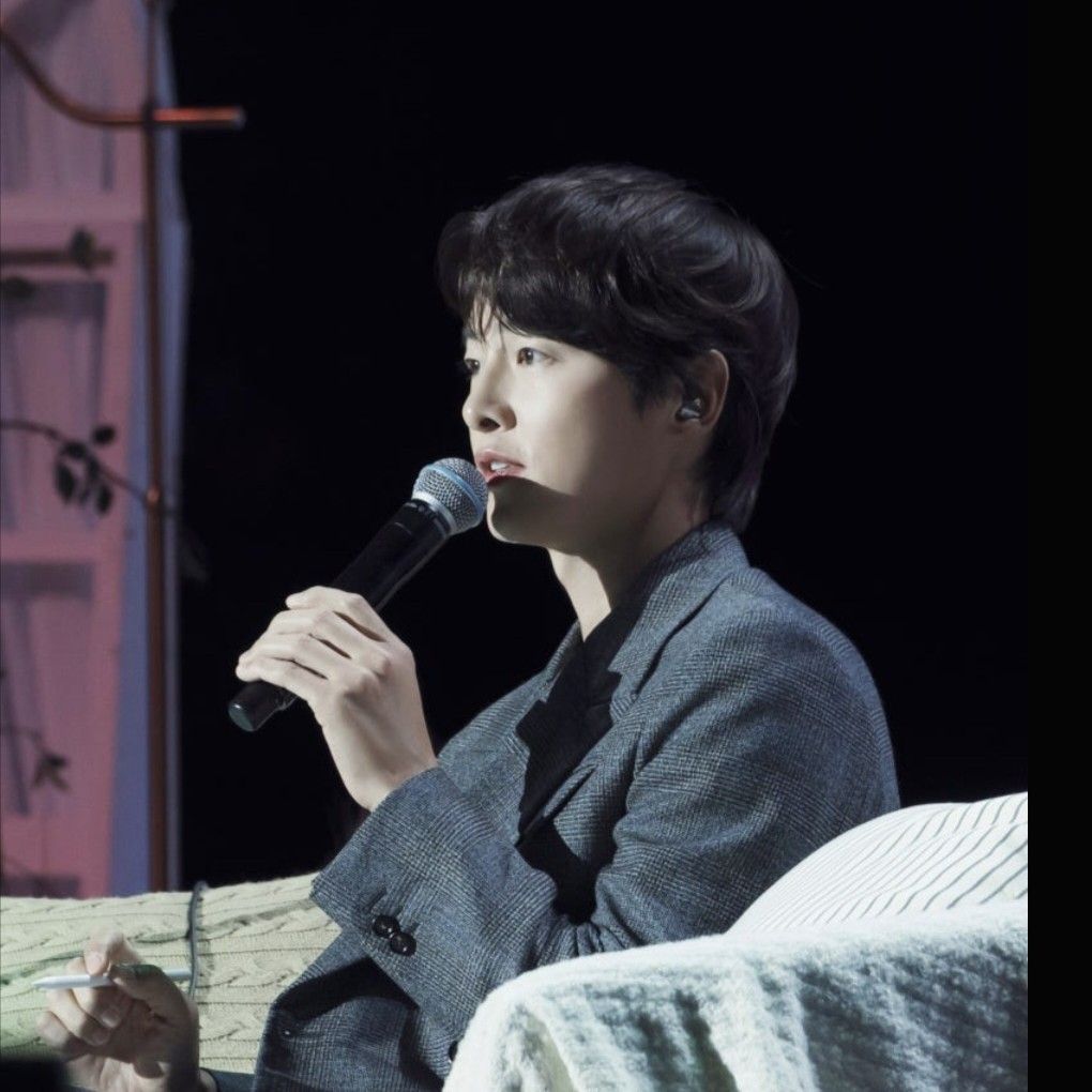 宋仲基的最新照片