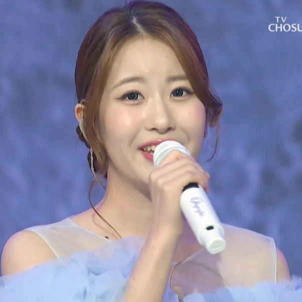 Recent activity shot of Oh Yujin