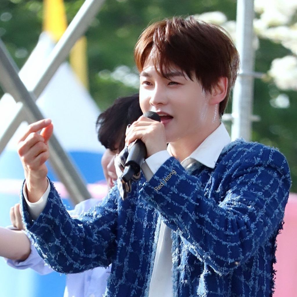 박서진의 비하인드 컷