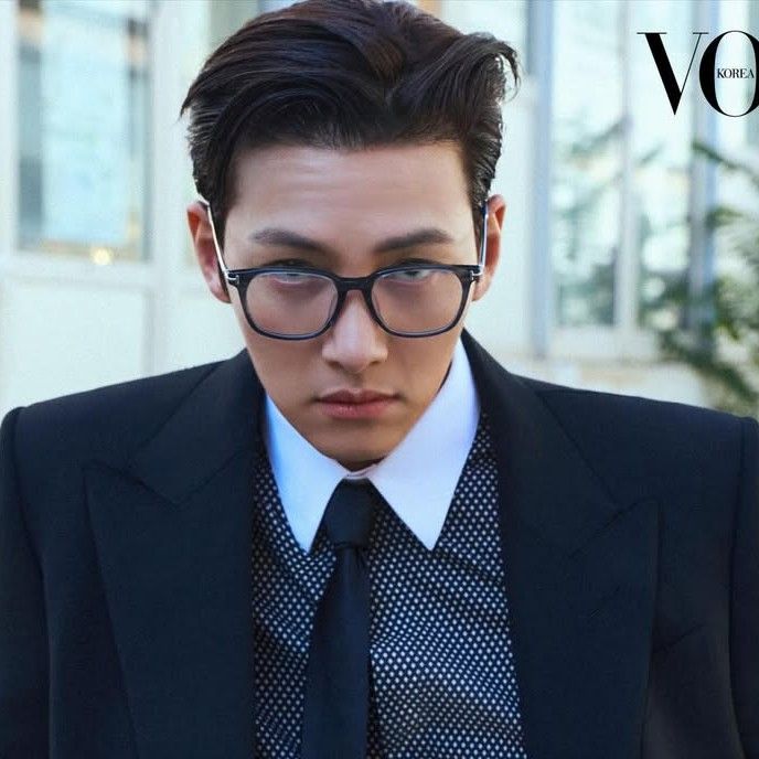 粉丝拍下的池昌旭瞬间