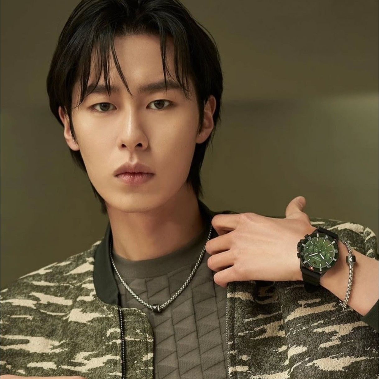 A moment captured by a fan of Lee Jaewook
