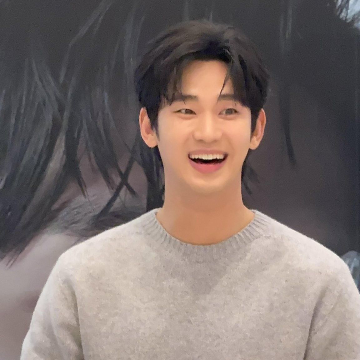 A moment captured by a fan of Kim Soohyun