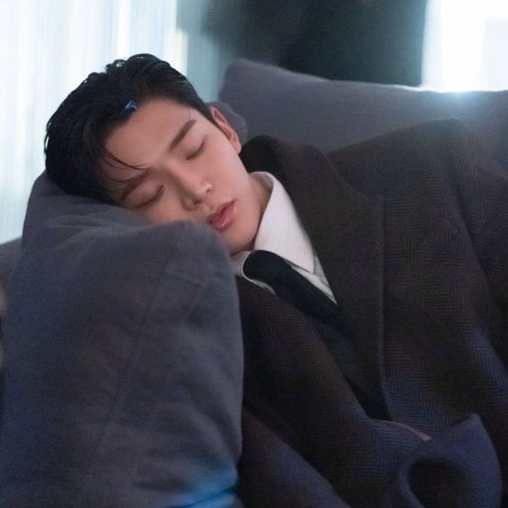 Foto terbaru dari Rowoon