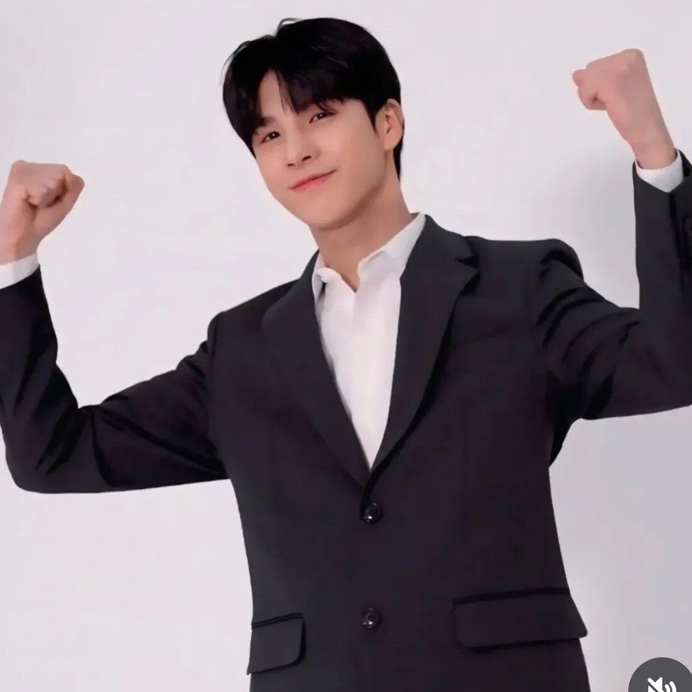 Foto kegiatan terbaru dari Jeong Dongwon