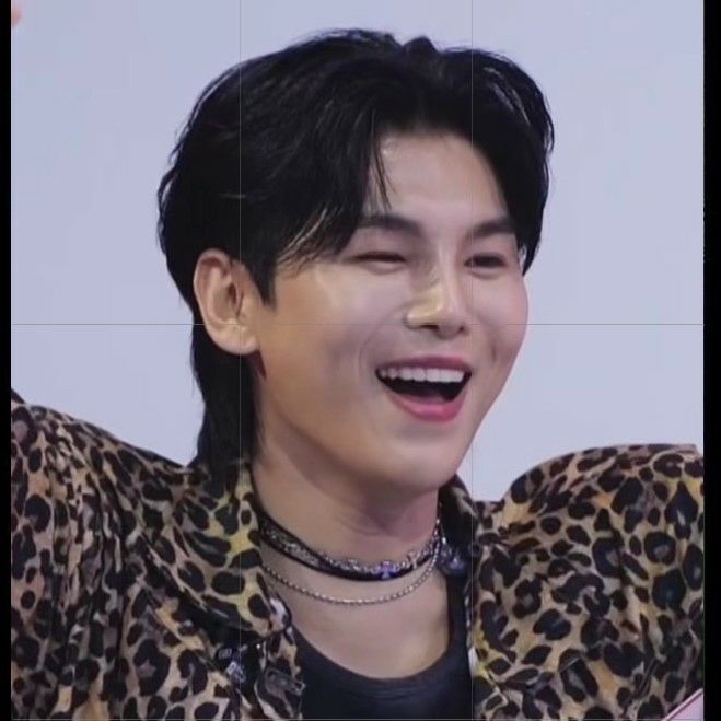 Behind-the-scenes cut of Kim Junsu (1991)