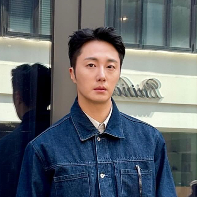 Behind-the-scenes cut of Jung Ilwoo