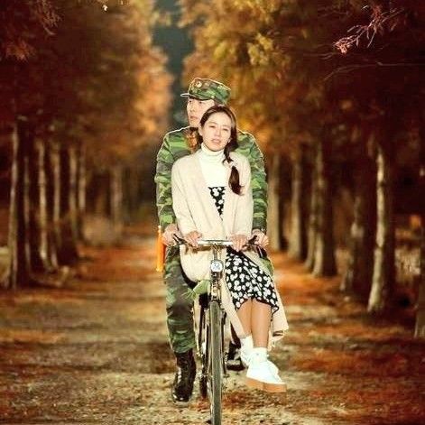 A moment captured by a fan of Hyun Bin