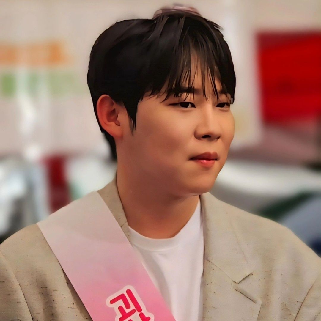 Behind-the-scenes cut of Jinuk