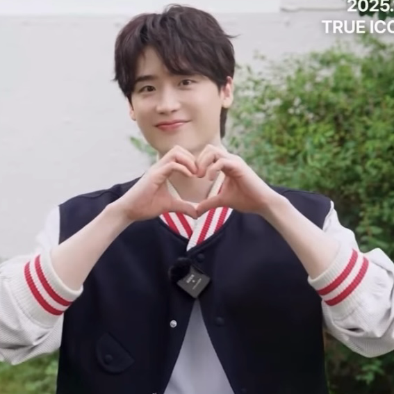 이종석 최근 활동샷
