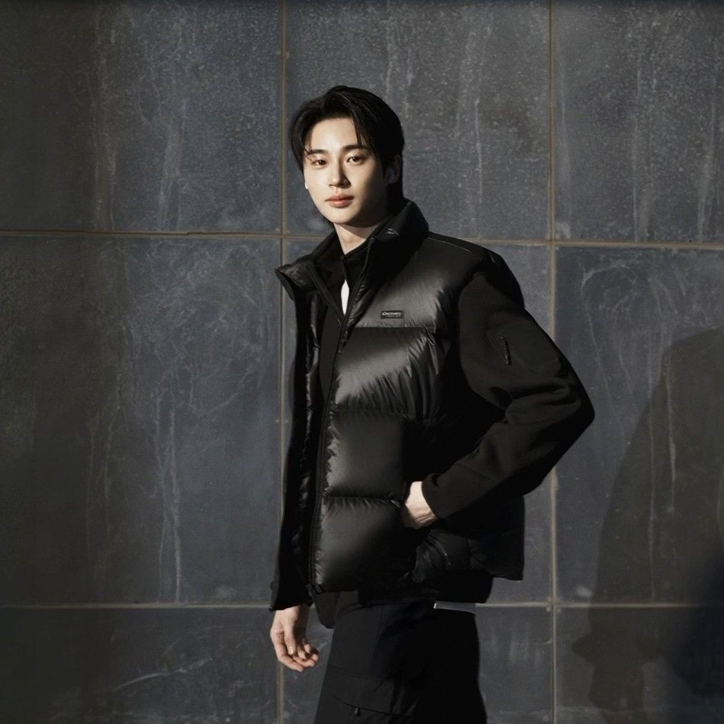 Recent activity shot of Byeon Wooseok