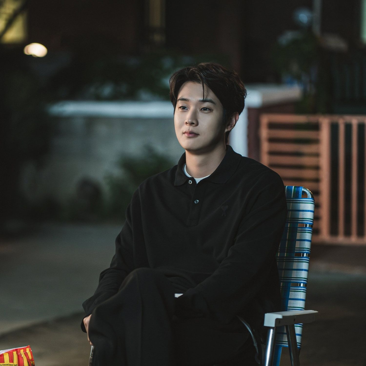 A moment captured by a fan of Choi Wooshik
