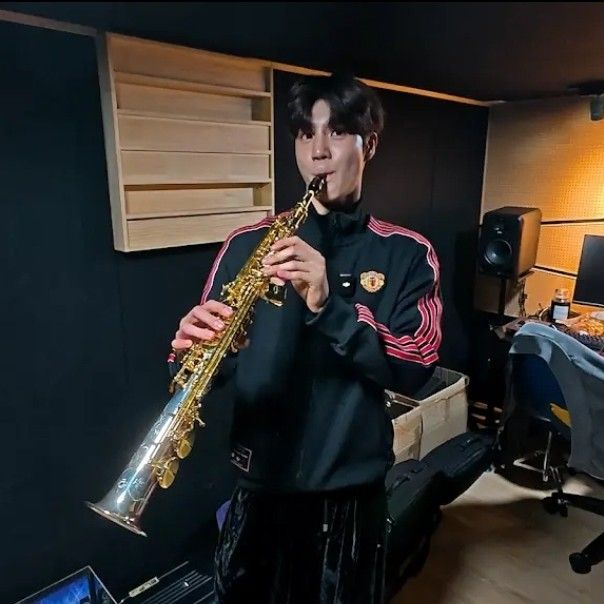 Cuplikan di balik layar dari Jeong Dongwon