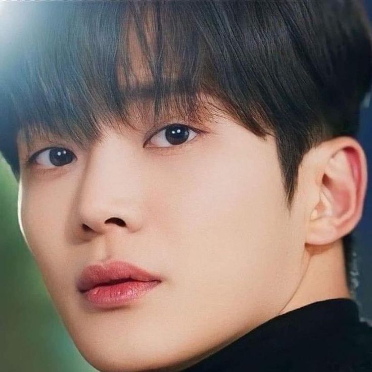 Recent activity shot of Rowoon