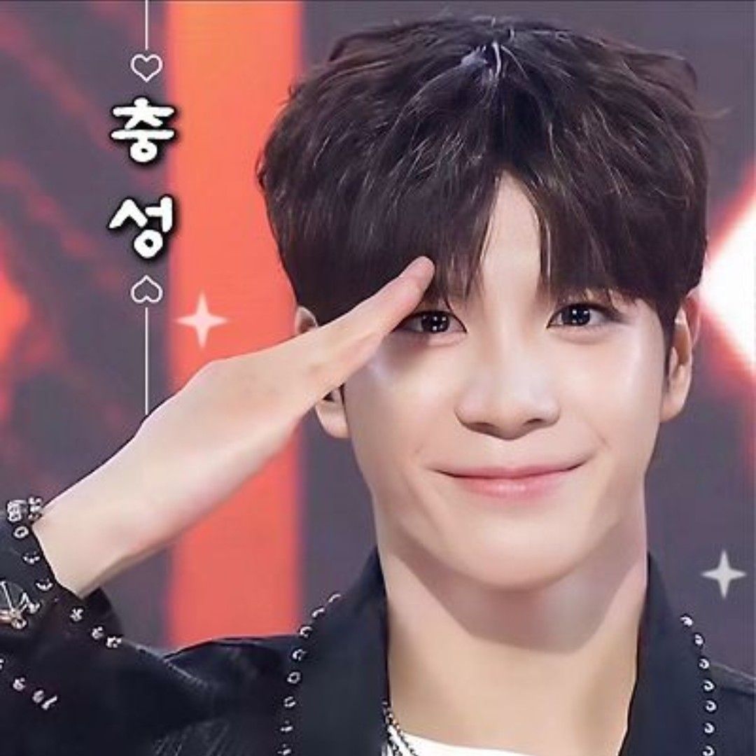 Behind-the-scenes cut of Jeong Dongwon