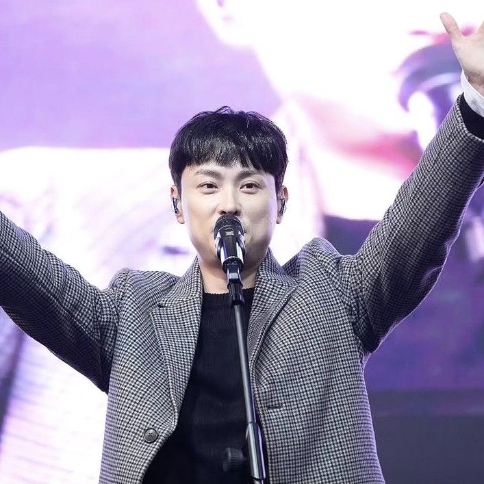 Behind-the-scenes cut of Min Kyunghoon