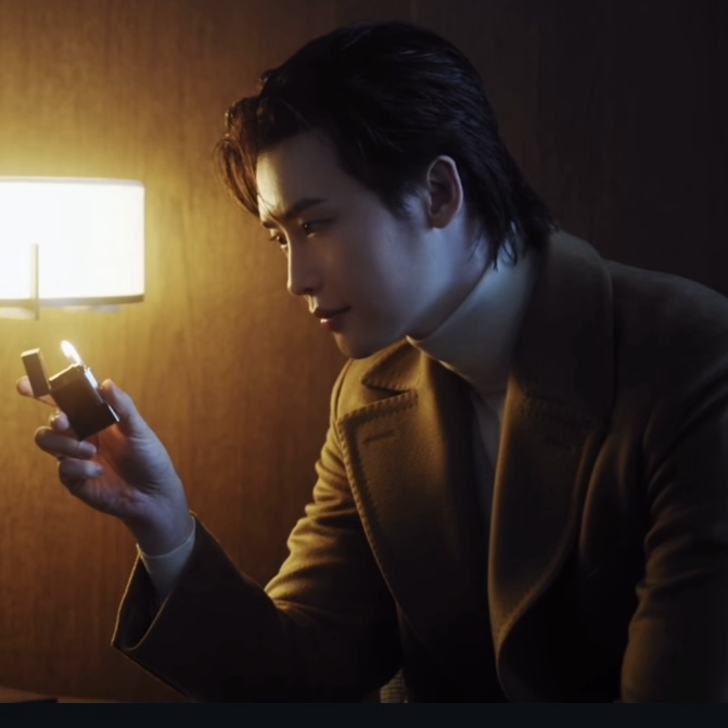Recent activity shot of Lee Jongsuk