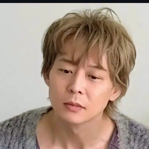 A moment captured by a fan of Park Yoochun