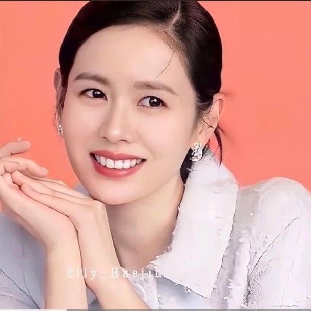 Recent activity shot of Son Yejin