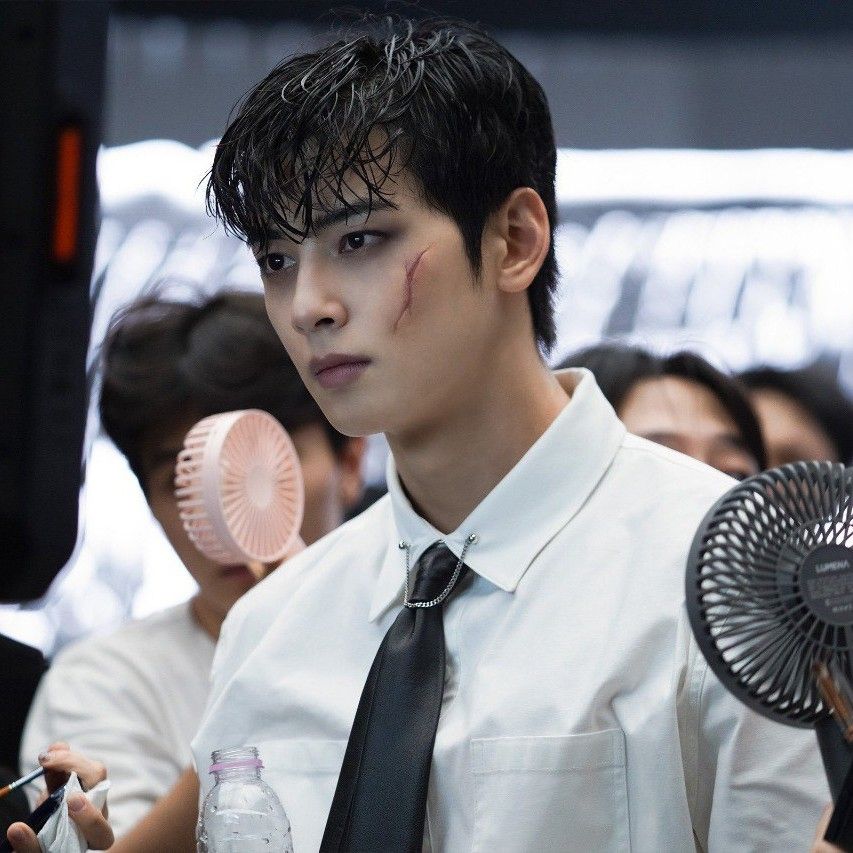 Foto terbaru dari Cha Eunwoo