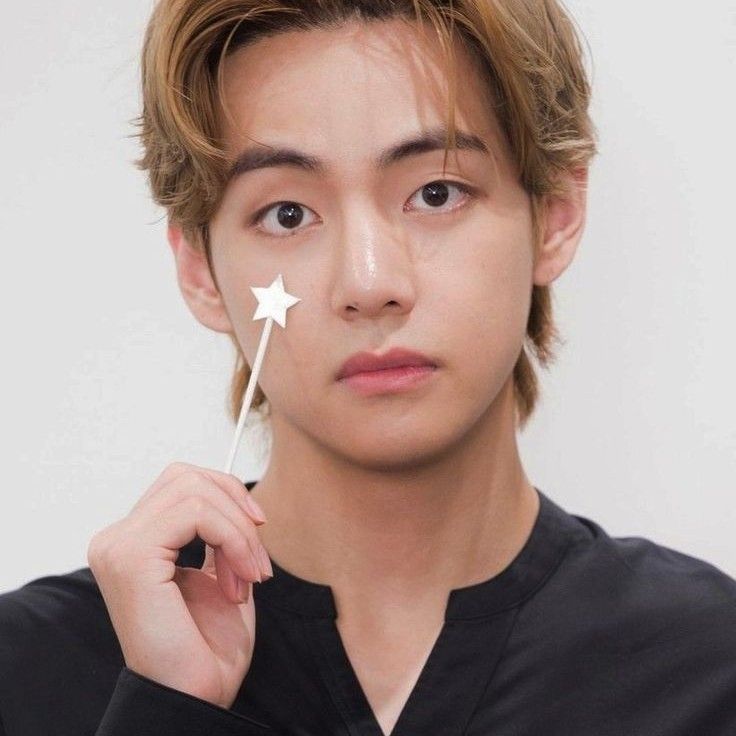 Behind-the-scenes cut of Kim Taehyung (V)