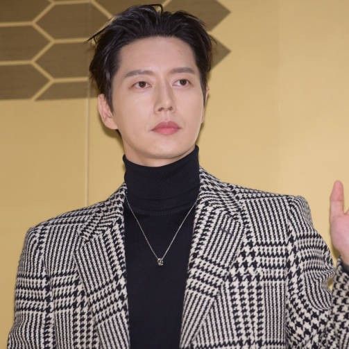 Behind-the-scenes cut of Park Haejin