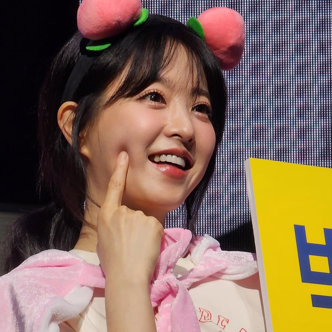 Latest photo of Park Boyoung