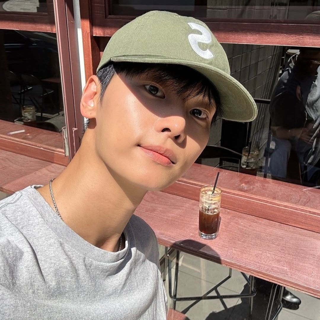 Latest photo of Cha Hakyeon (N)