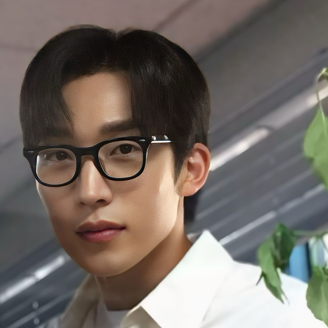 Recent activity shot of Lee Sangyi