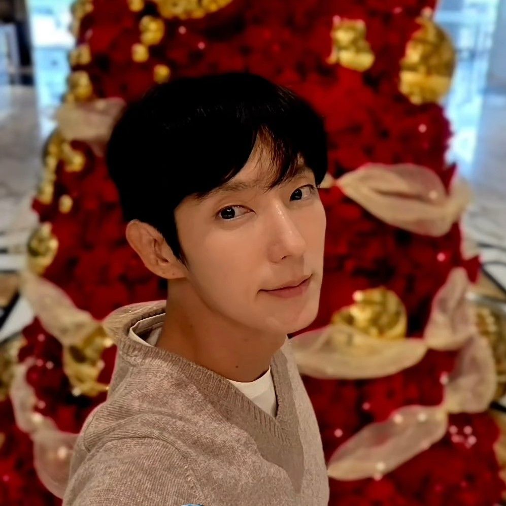 Latest photo of Lee Joongi