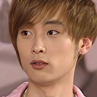 Recent activity shot of Min Kyunghoon