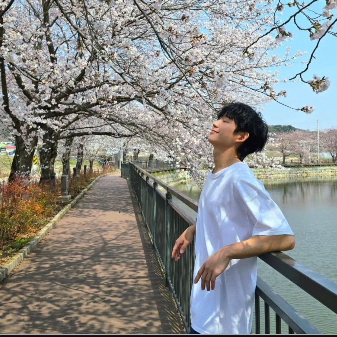 Behind-the-scenes cut of Jung Haein