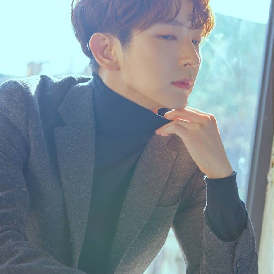 Foto terbaru dari Lee Joongi