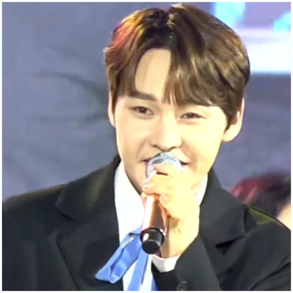 朴瑞鎮的最新照片